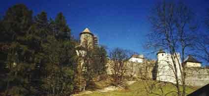 Zamek Lubowelski