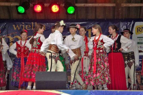 Występ zespołu regionalnego „Mali Hyrni” z Nowego Targu