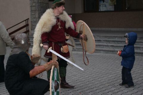 Pokaz walk i rzemiosła Wikingów_72