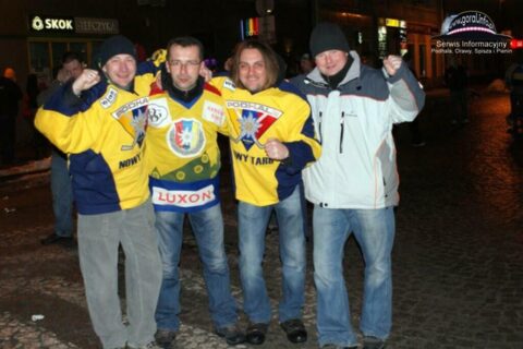 Festa kibiców po zwycięstwie Wojasa Podhale_30