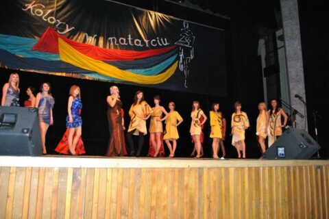Chodź pomaluj mój świat - pokaz mody_82