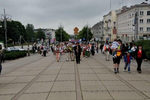 XXIX Pielgrzymka - wejście do Częstochowy_8