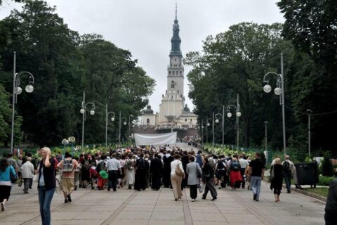 XXIX Pielgrzymka - wejście do Częstochowy_22
