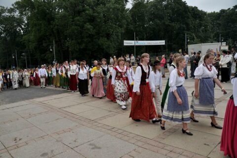 XXIX Pielgrzymka - wejście do Częstochowy_32