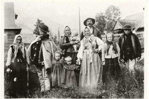 Rodzina Jarząbków z ul. Kasprusie 1902 r. (fot. arch. Muzeum Tatrzańskiego).