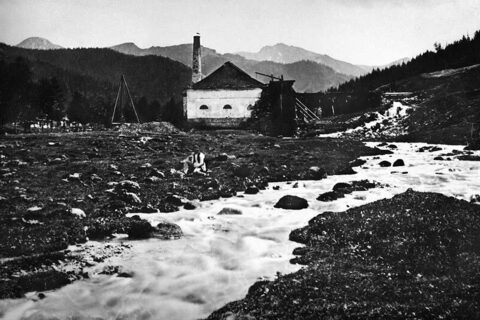 Zaproszenie na wystawę "Tatry i Podhale w fotografii Walerego Eljasza Radzikowskiego"