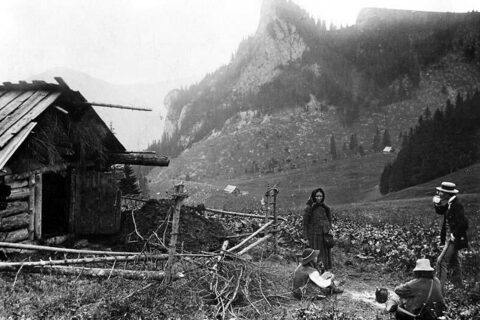 Zaproszenie na wystawę "Tatry i Podhale w fotografii Walerego Eljasza Radzikowskiego"