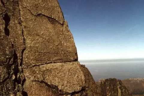 Między ziemią, a niebem