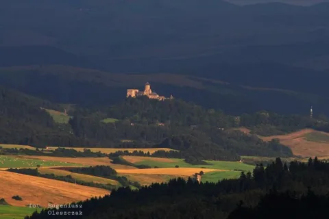 Zamek w Starej Lubowli. Widok z Wysokiej.