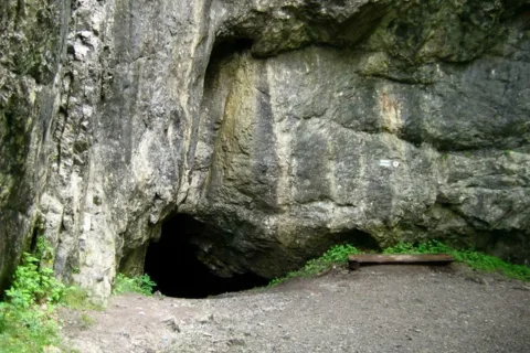 Jaskinia Dziura
