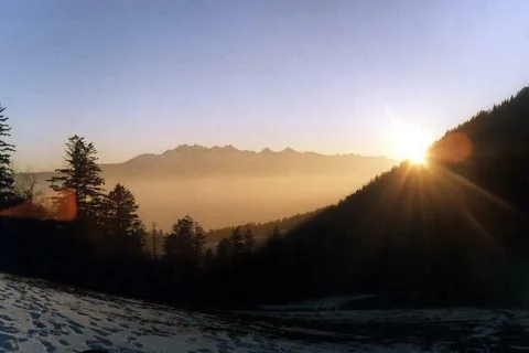 Tatry Wysokie z Przełęczy Szopka o zachodzie słońca