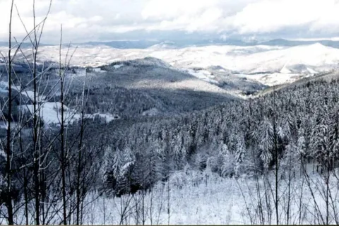 Widok z Kiczor po burzy śnieżnej