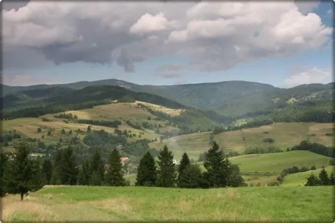 Widok Małych Pienin na Radziejową