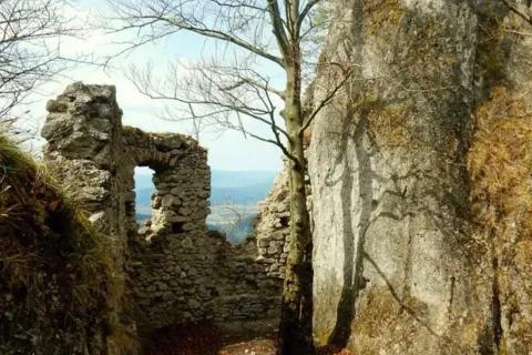 Hrad Sulov Sulovske skaly Sulovske vrchy