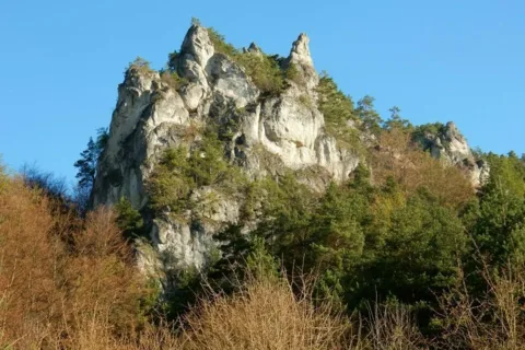 Prirodna rezervacia Sulovske skaly