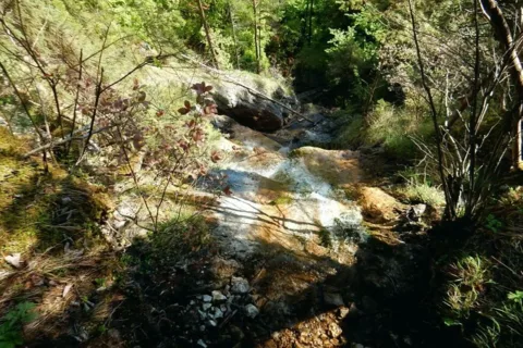 Zavojovy vodopad vrch