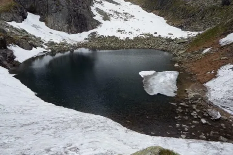 Zmarzły Staw pod Zawratem