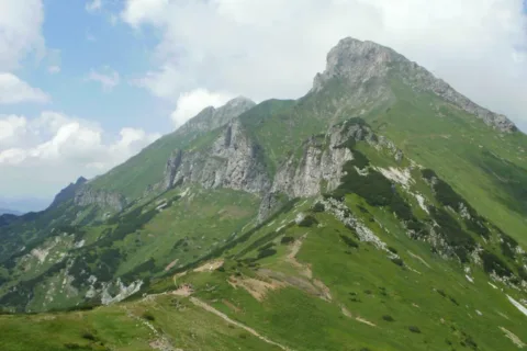 Widok na Hawrań (2152m n.p.m.) i Płaczliwą Skałę (2142m n.p.m.)