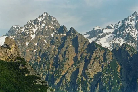 Słowackie Tatry Wysokie. Kościólki i Pośrednia Grań z drogi na Sławkowski Szczyt
