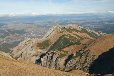 PATRZĄC Z CZERWONYCH NA PIĘKNY GIEWONT JESIEŃ 2010