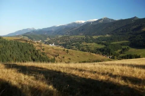 Hutianska kotlina Zapadne Tatry z Gruna