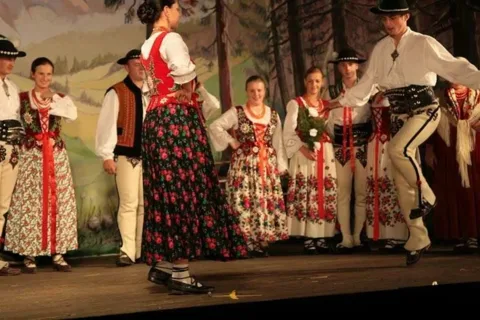 OPERA GÓRALSKA „NASKI ŚWIAT”