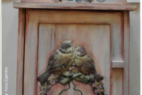 Decoupage – szafka na klucze „Ptasia miłość”