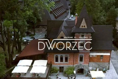 Sierpniowe koncerty w Dworcu