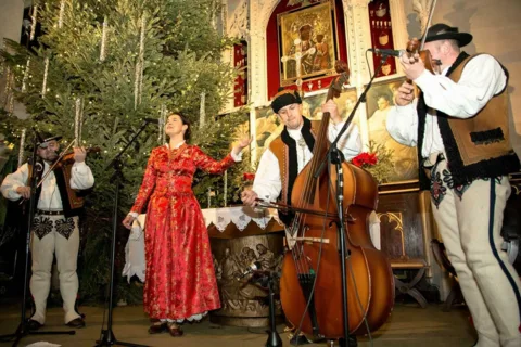 Koncert Hanki Rybki w ramach XI FESTIWALU, KOLĘD, PASTORAŁEK I PIEŚNI BOŻONARODZENIOWYCH