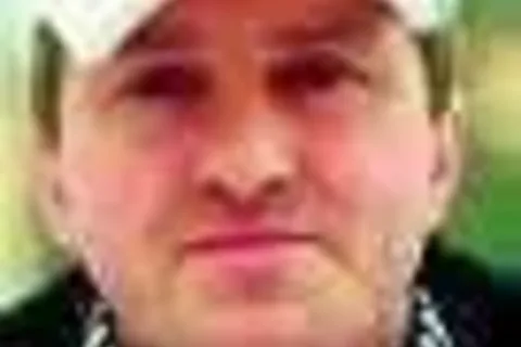 Adam nadal jest przemęczony