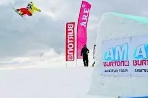 Snowboardowe piruety w Białce