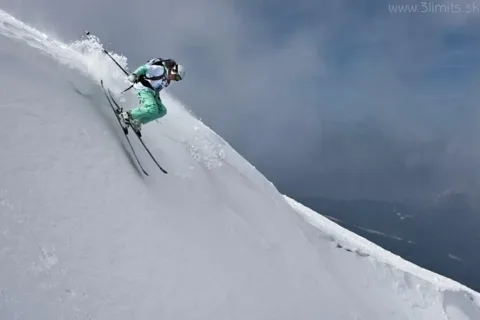 ANDRZEJ BARGIEL ZDOBYWA SAMOTNIE SZISZAPANGMĘ (8013 m)
