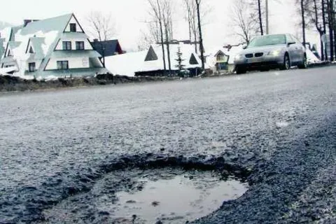 Albo przebudowa, albo łatanie dziur