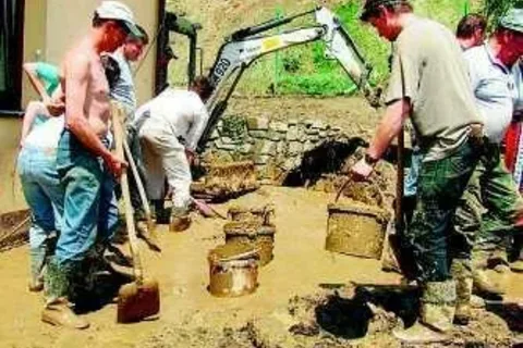 Ruszyła wypłata zasiłków na remonty i nabór na kolonie
