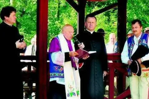 Nowa przystań na 75-lecie stowarzyszenia flisaków