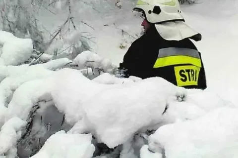 Straty po ataku zimy sięgają setek tysięcy złotych