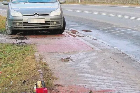 Płonące znicze nie wyhamują piratów