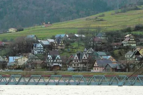 Palenie skór jest trujące