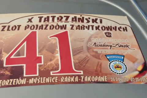 Zlot zabytkowych samochodów [wielka galeria zdjęć!]