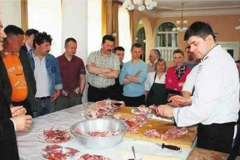 Turek uczył górali przyrządzać jagnięcinę