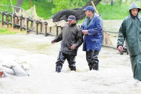 Tragiczny bilans powodzi w regionie. Trzy osoby utonęły, kilkaset ewakuowano