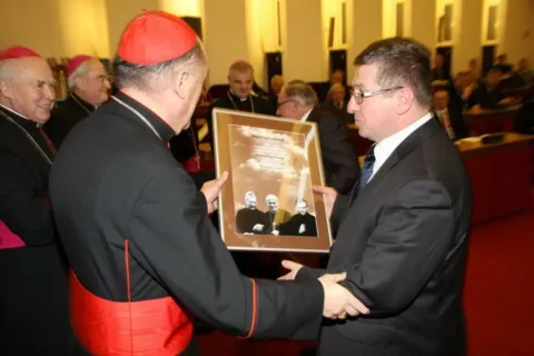Opłatek miast papieskich