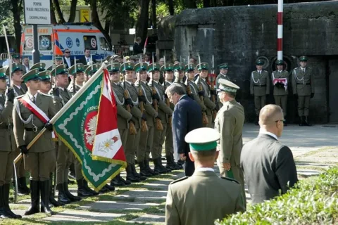 NA RAMIĘ BROŃ! PODODDZIAŁ ODWODOWY (REPREZENTACYJNY) - WYJĄTKOWA JEDNOSTKA STRAŻY GRANICZNEJ