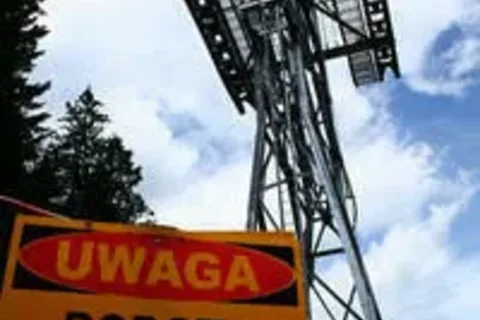 Stanęły stalowe giganty