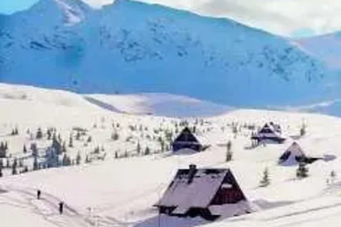 Dom alpinistów na Hali Gąsienicowej pod lawiną