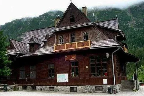 Schronisko nad Morskim Okiem im. S. Staszica (1406m n.p.m.)