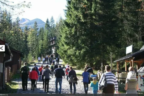 TPN szacuje turystów, którzy w długi weekend weszli w Tatry