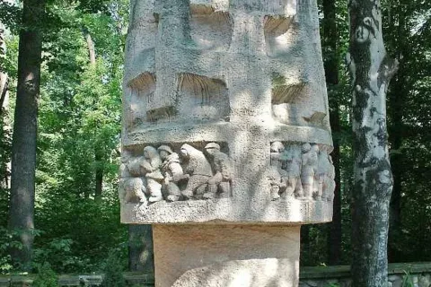 Pomnik "Ratownikom górskim"
