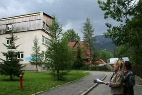 Las komórkowych masztów