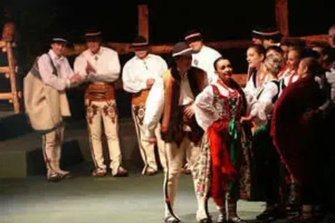 "Harnasie" w deszczu